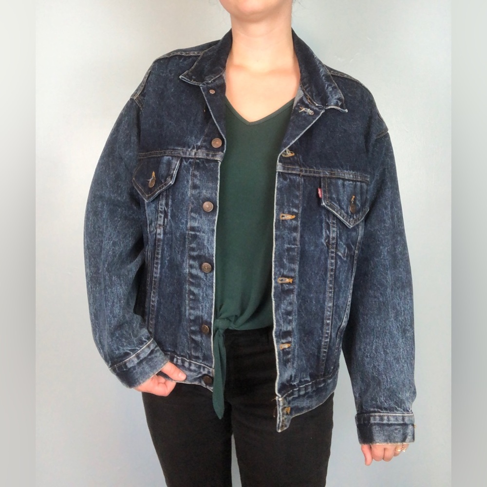 🌼Vintage Levi Trucker Denim Jacket🌼